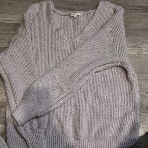 Elegant Women's V-Neck Sweater in Light Gray